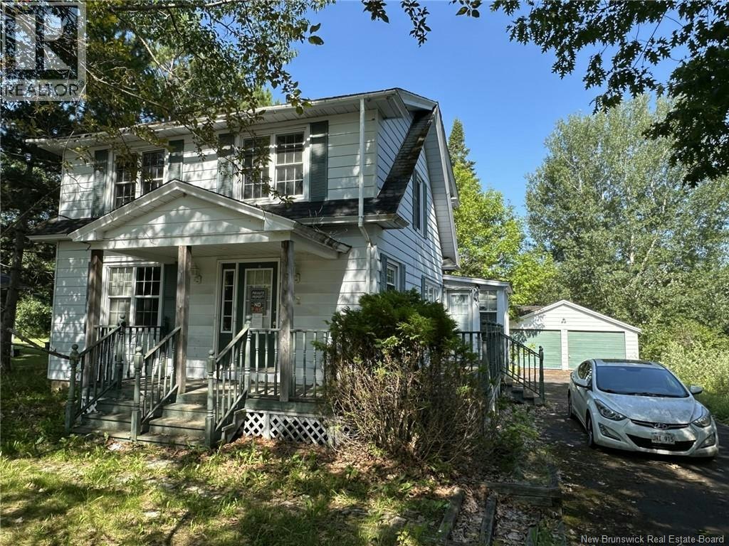 52 Chestnut Street, Minto, NB, E4B 3L5