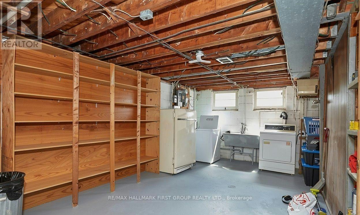 212 Hallett Avenue, Whitby, ON, L1N 5K8 - 17