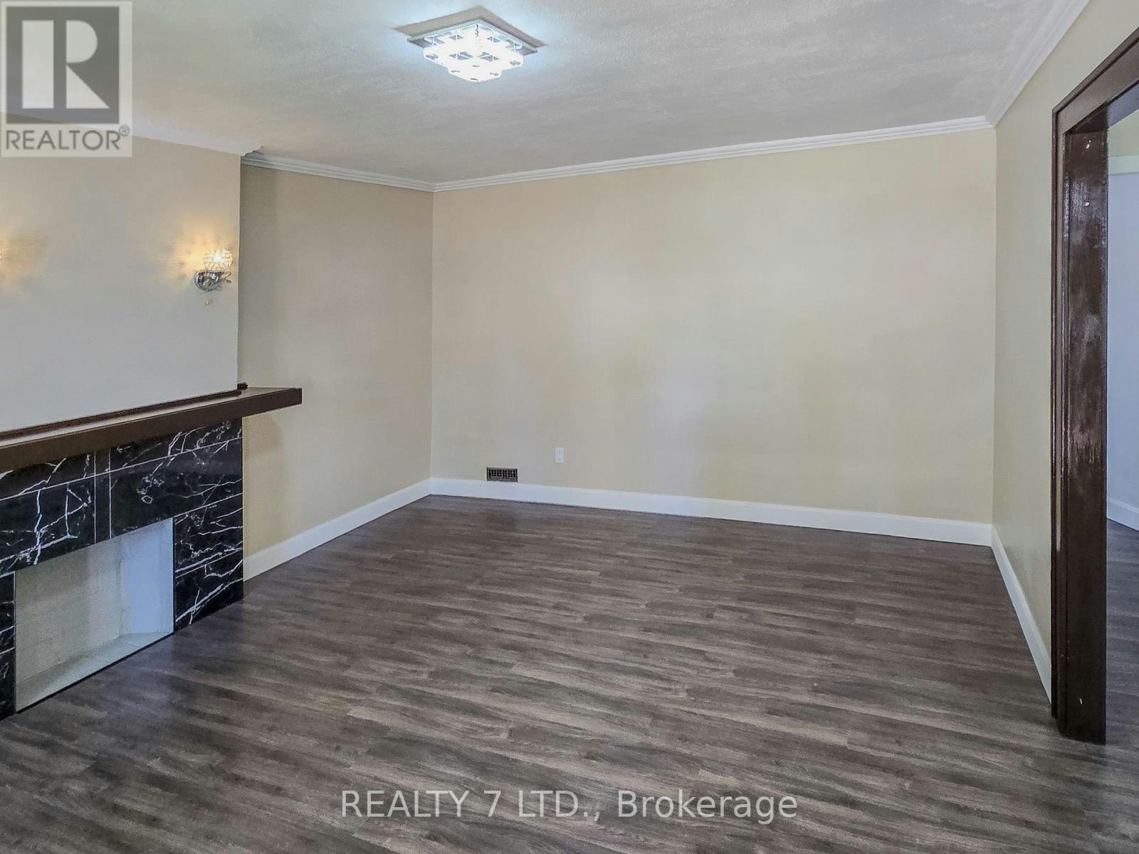 1083 Campbell Avenue, Windsor, ON, N9B 2J4 - 7