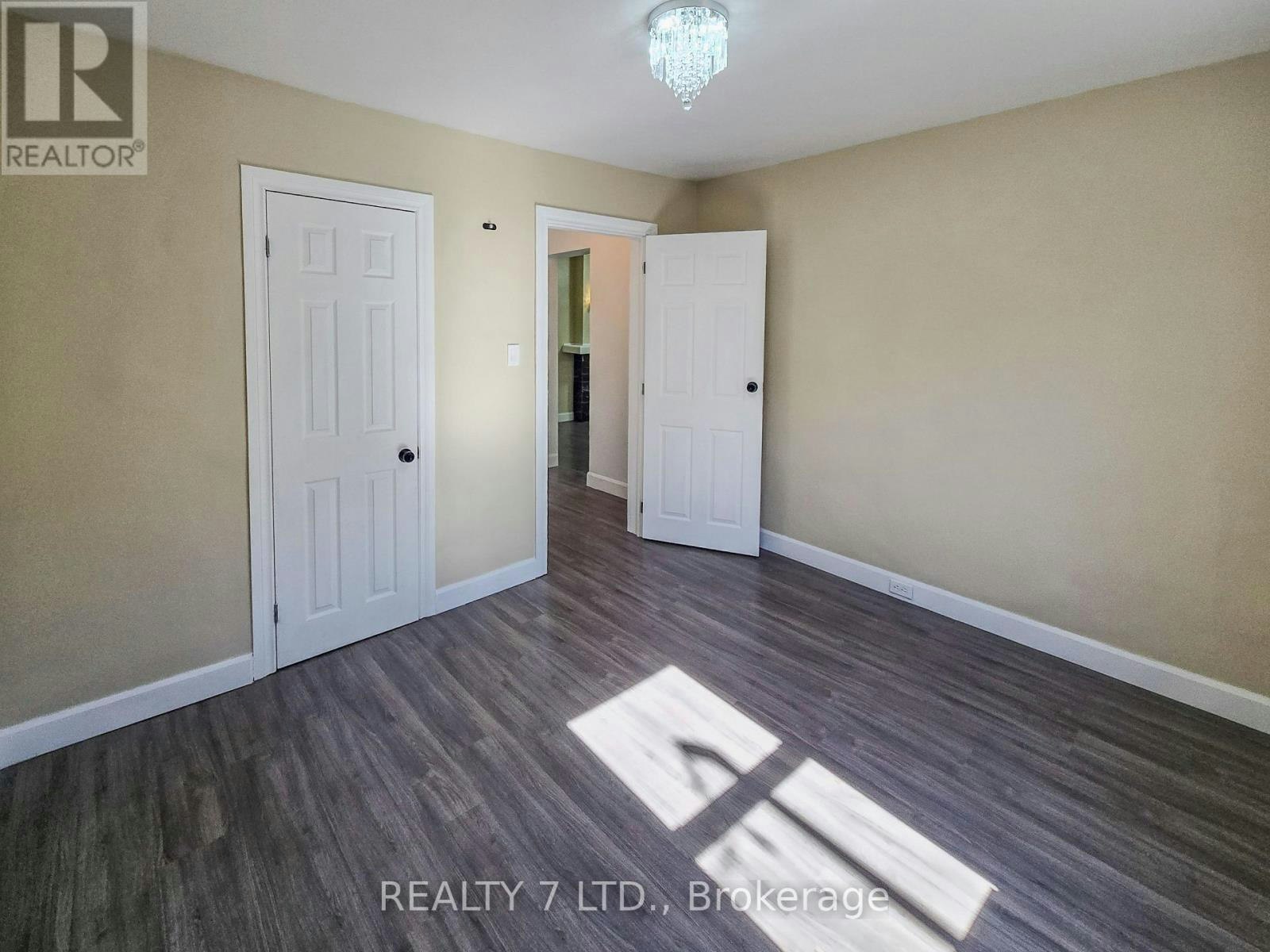 1083 Campbell Avenue, Windsor, ON, N9B 2J4 - 24