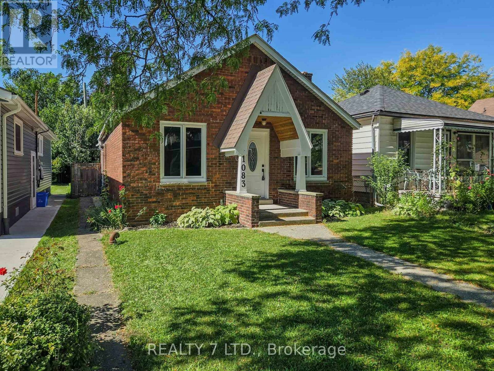 1083 Campbell Avenue, Windsor, ON, N9B 2J4 - 3
