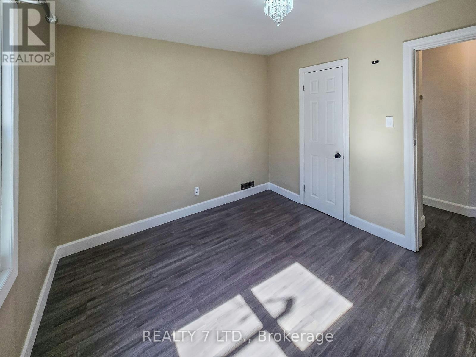 1083 Campbell Avenue, Windsor, ON, N9B 2J4 - 22