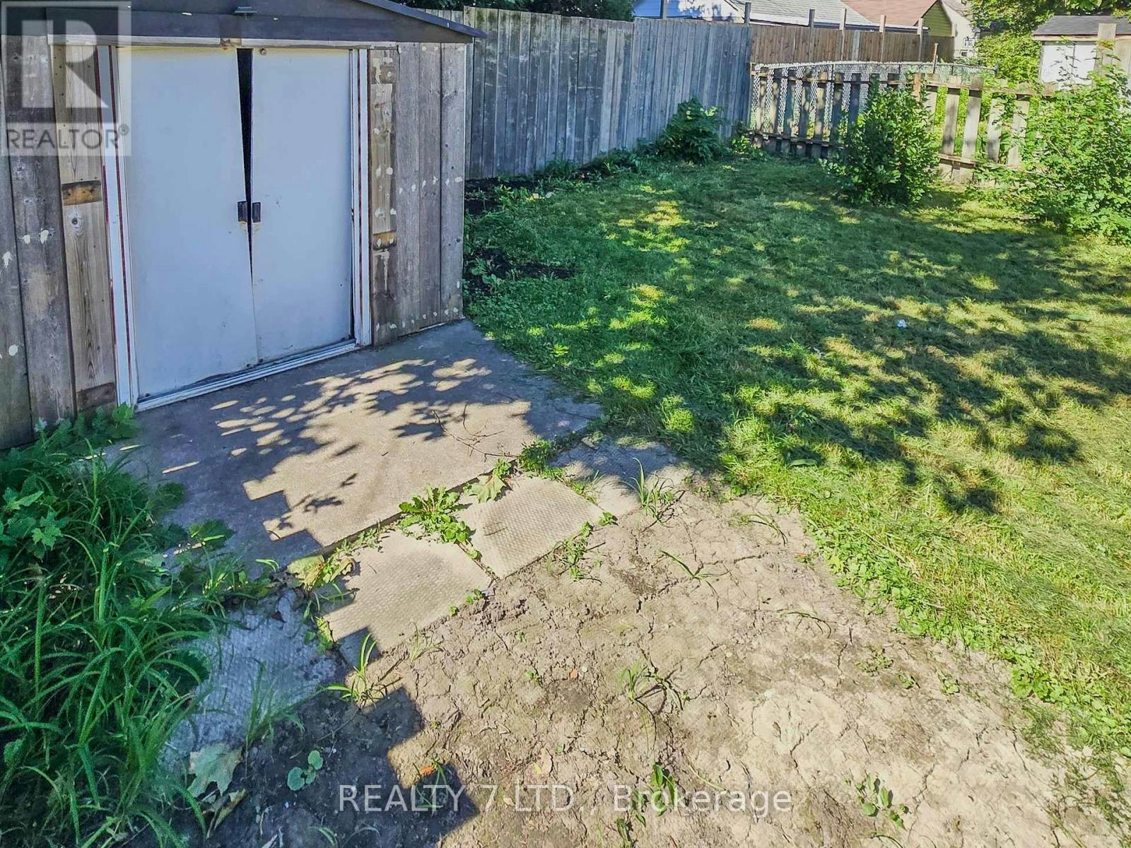 1083 Campbell Avenue, Windsor, ON, N9B 2J4 - 44