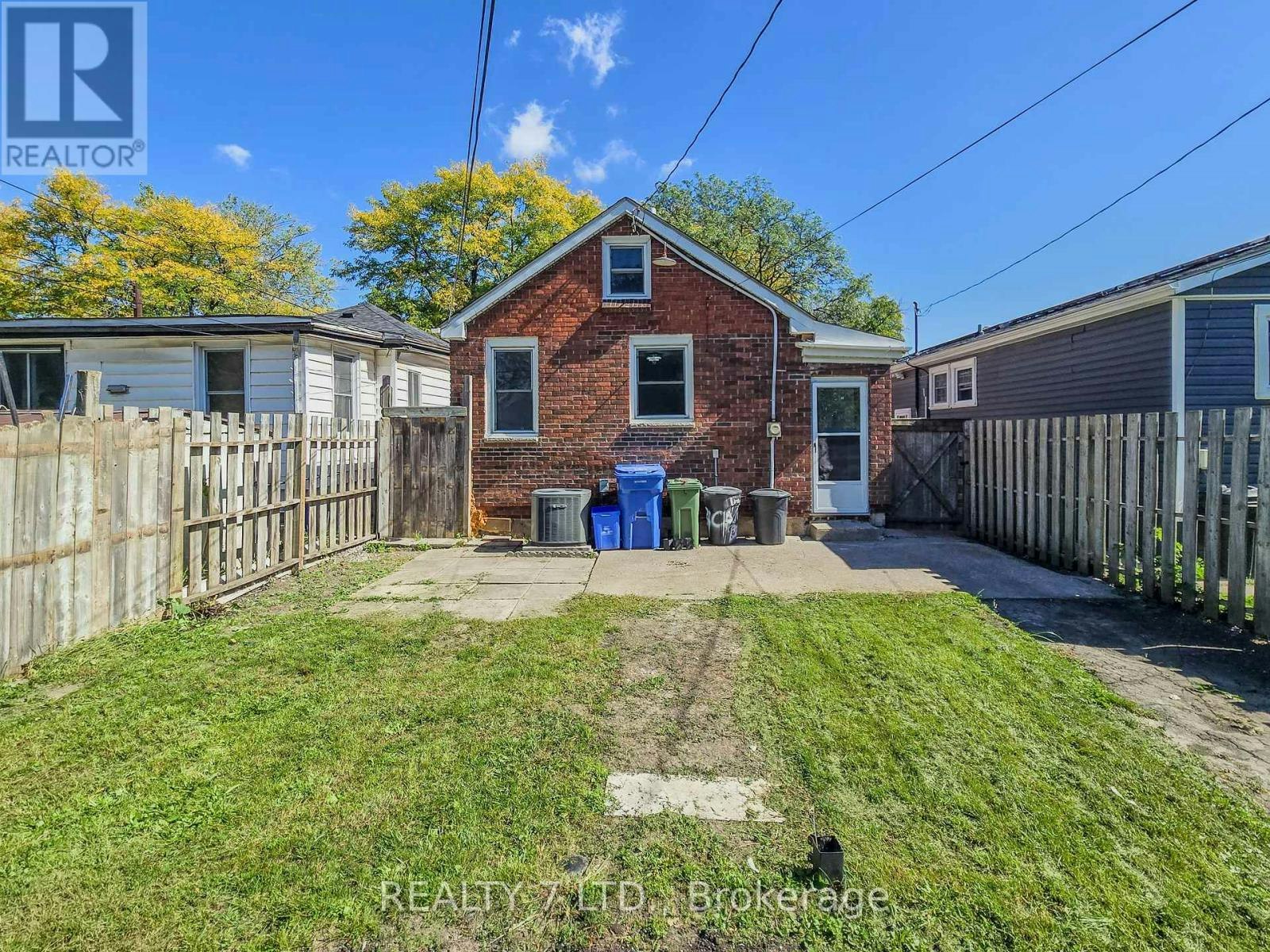 1083 Campbell Avenue, Windsor, ON, N9B 2J4 - 48