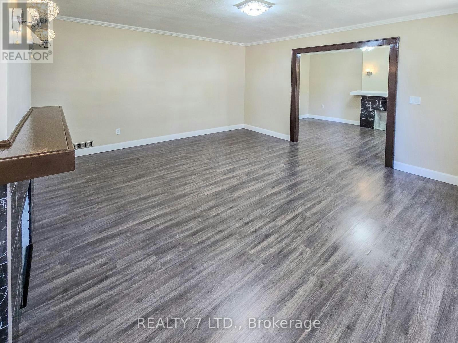 1083 Campbell Avenue, Windsor, ON, N9B 2J4 - 9