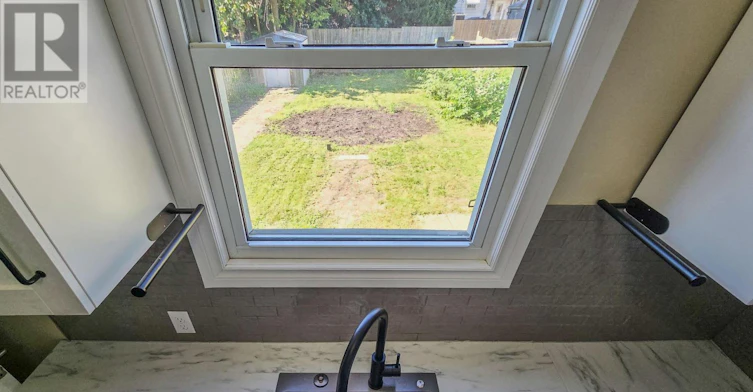 1083 Campbell Avenue, Windsor, ON, N9B 2J4 - 40