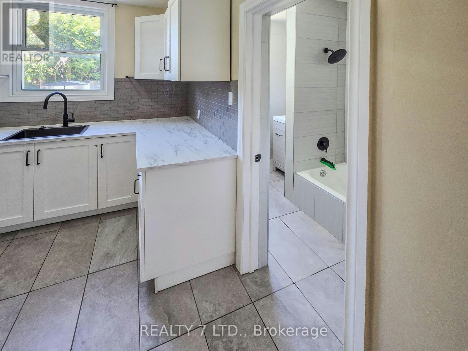 1083 Campbell Avenue, Windsor, ON, N9B 2J4 - 36