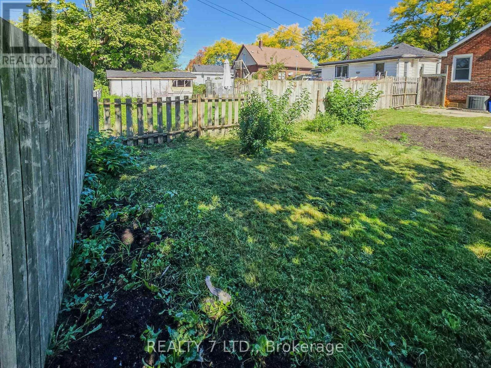 1083 Campbell Avenue, Windsor, ON, N9B 2J4 - 45