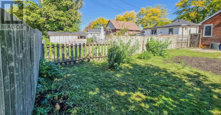 1083 Campbell Avenue, Windsor, ON, N9B 2J4 - 45