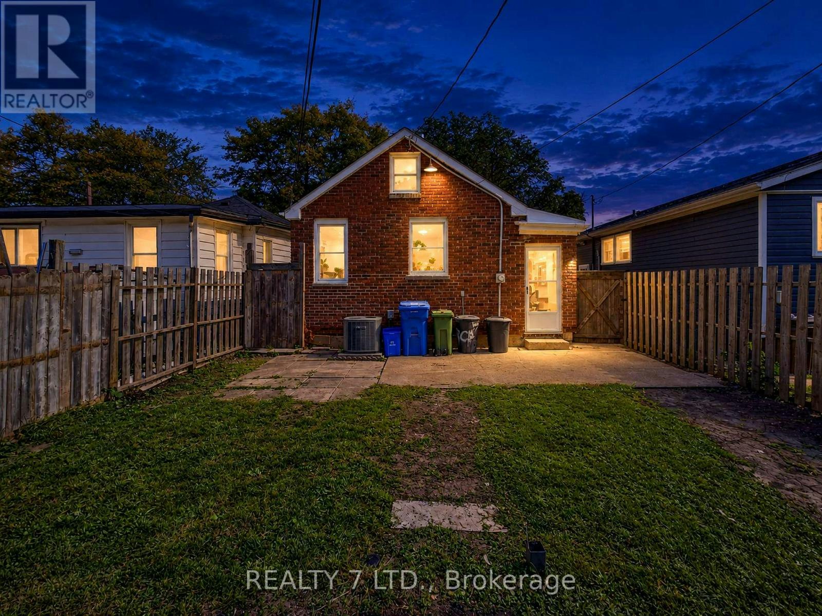 1083 Campbell Avenue, Windsor, ON, N9B 2J4 - 49