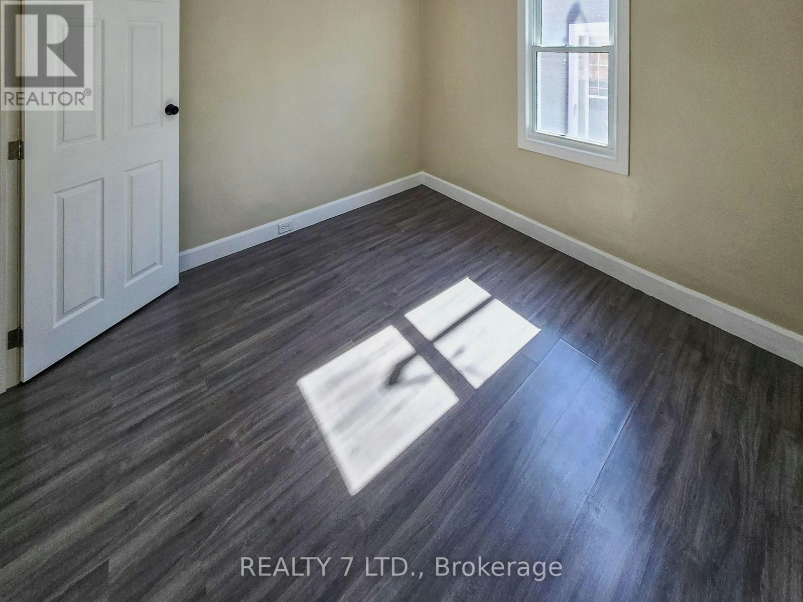 1083 Campbell Avenue, Windsor, ON, N9B 2J4 - 23