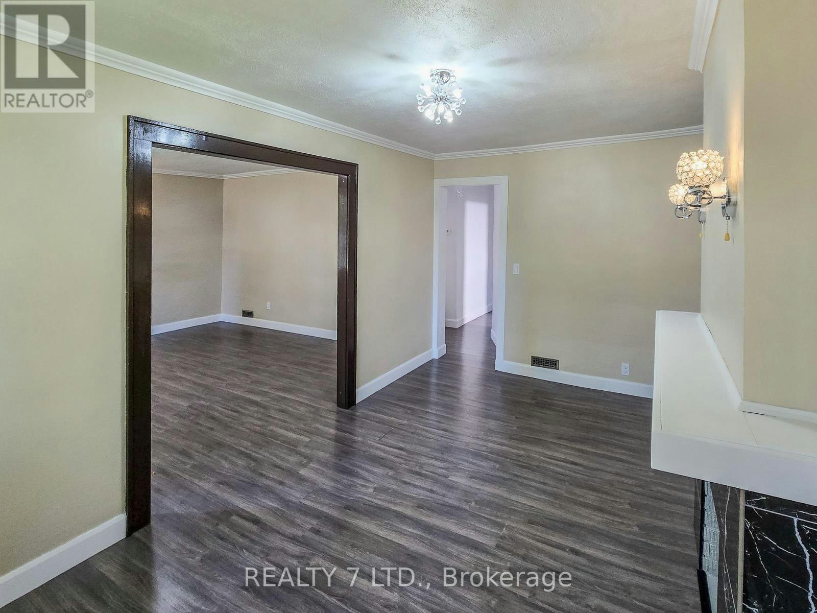 1083 Campbell Avenue, Windsor, ON, N9B 2J4 - 16