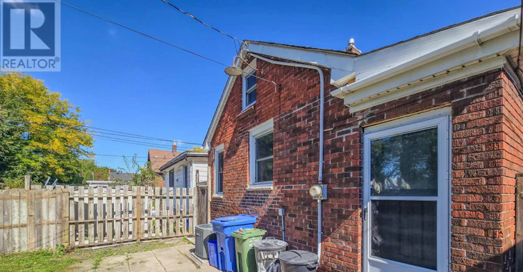1083 Campbell Avenue, Windsor, ON, N9B 2J4 - 46