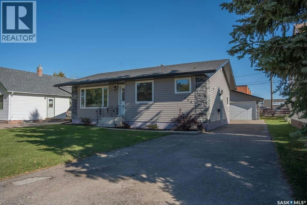624 10th Street, Humboldt, SK, S0K 2A0