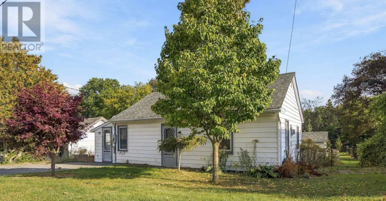 9 Rogers Street, Prince Edward County, ON, K0K 2T0 - 3