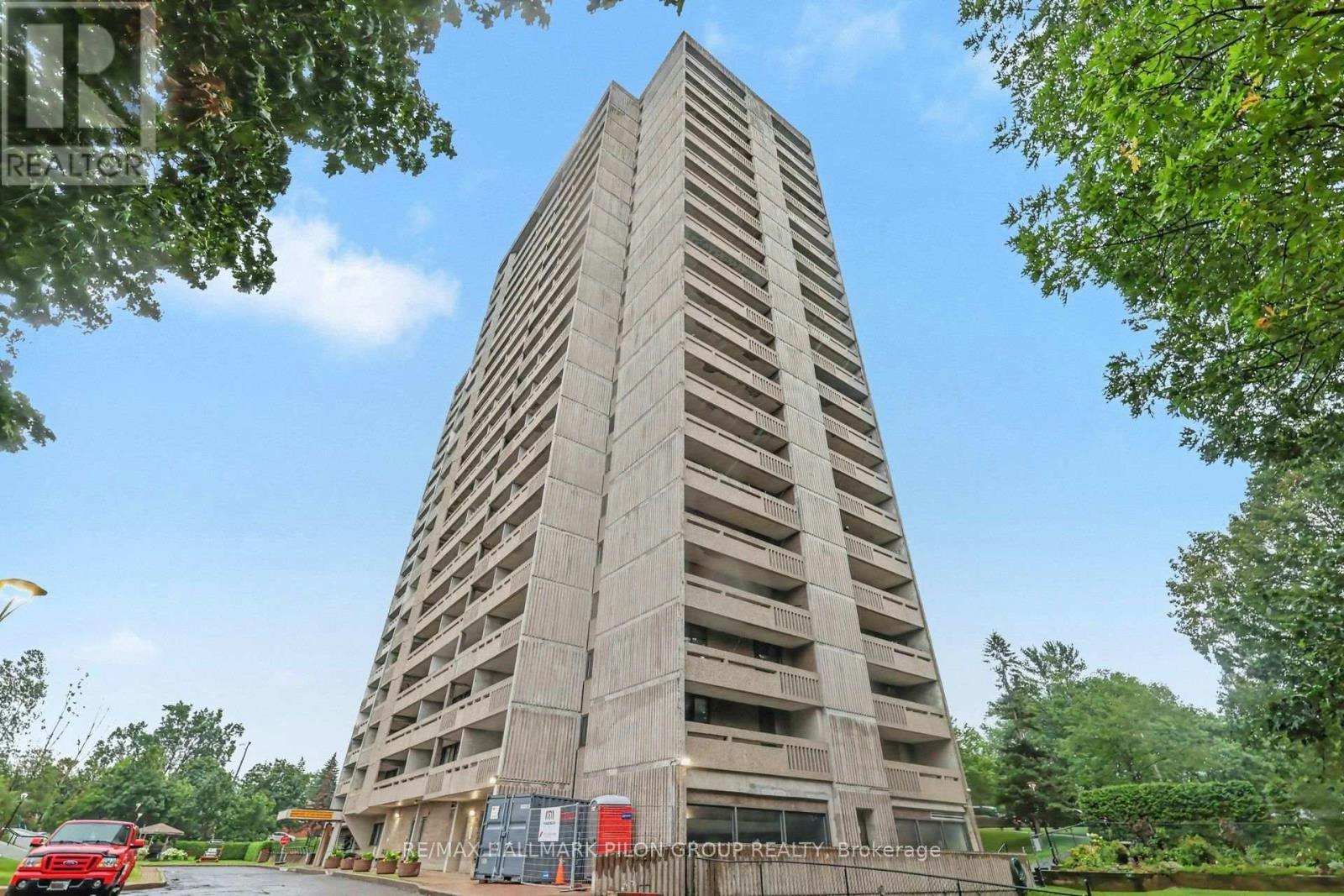1305-415 Greenview Avenue, Ottawa, ON, K2B 8G5