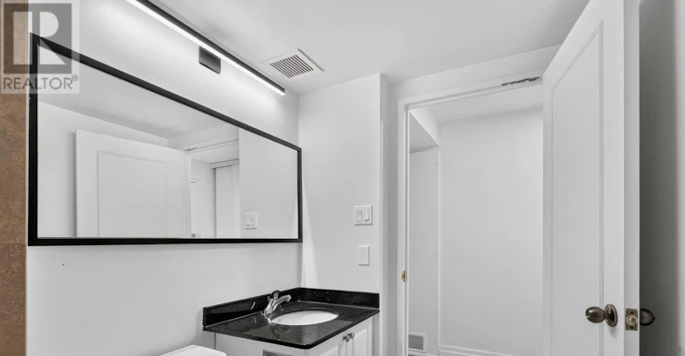 204-435 Albert Street, Ottawa, ON, K1R 7X4 - 13
