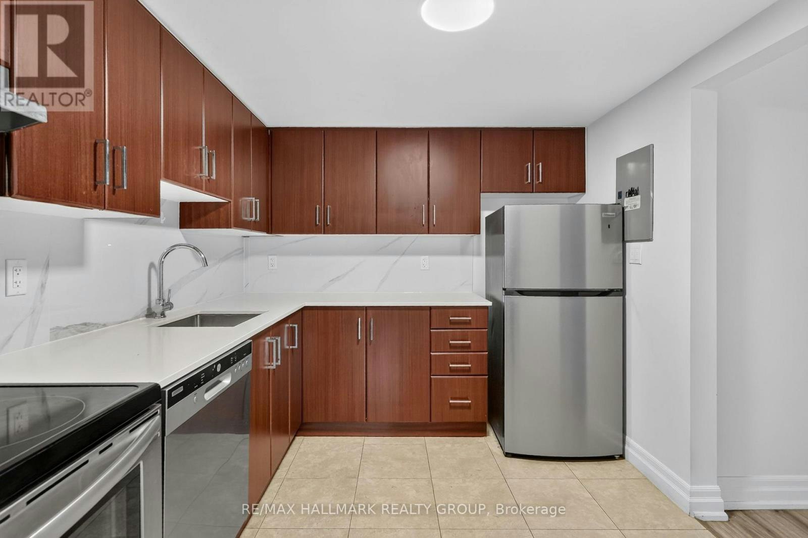 1011-435 Albert Street, Ottawa, ON, K1R 7X4 - 19