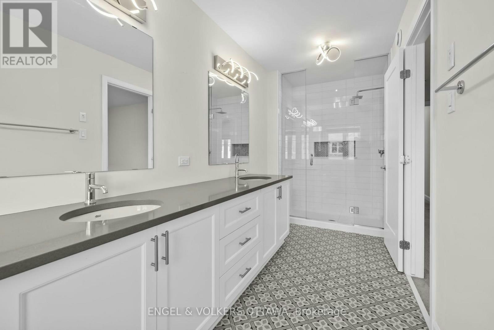 133 Angelonia Crescent, Ottawa, ON, K1T 0Y5 - 17