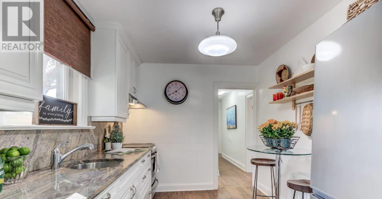 376 Glen Manor Drive, Toronto, ON, M4E 2X9 - 5