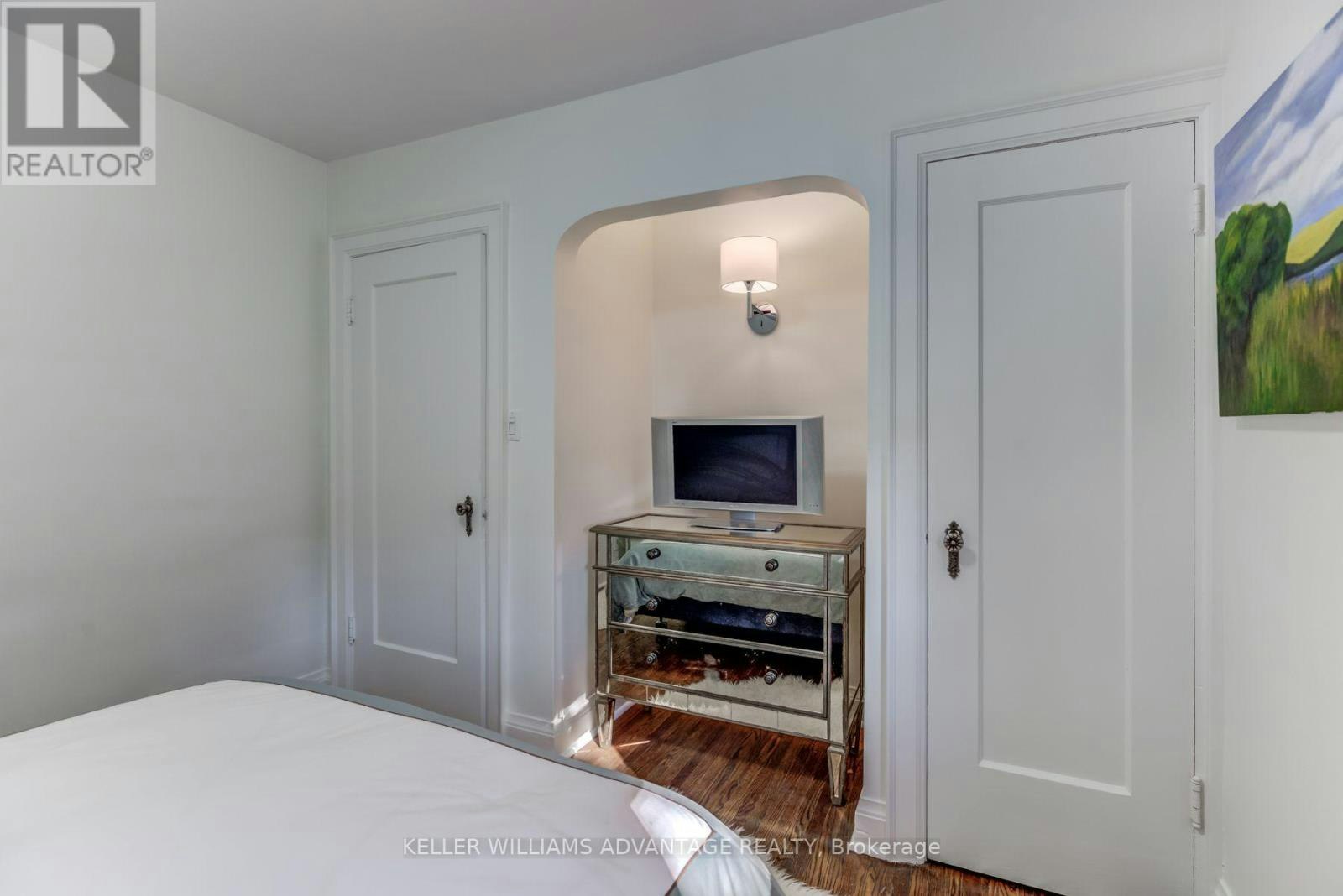 376 Glen Manor Drive, Toronto, ON, M4E 2X9 - 14