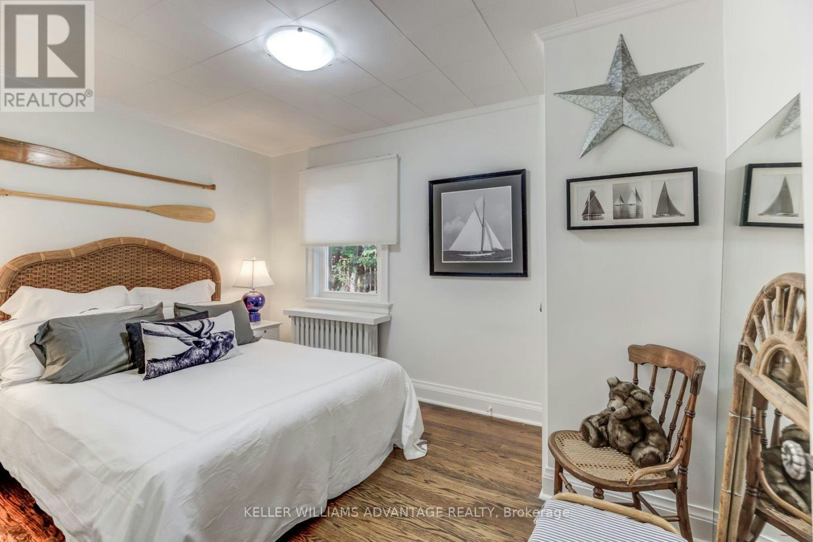 376 Glen Manor Drive, Toronto, ON, M4E 2X9 - 10