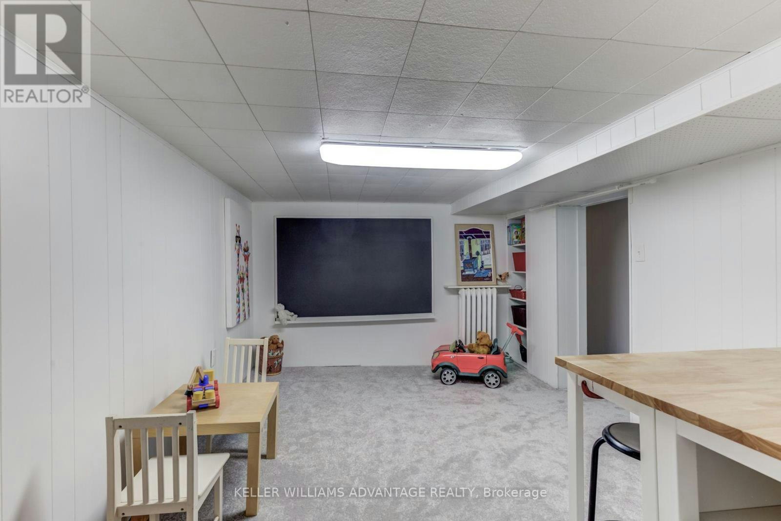 376 Glen Manor Drive, Toronto, ON, M4E 2X9 - 17
