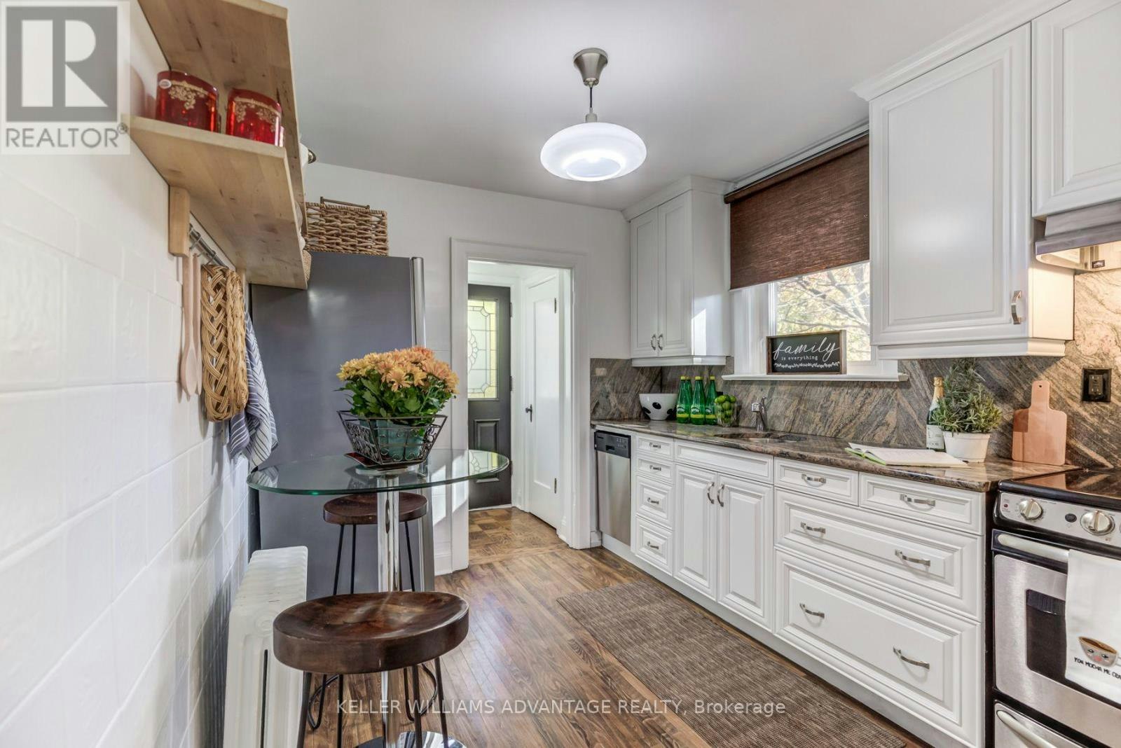 376 Glen Manor Drive, Toronto, ON, M4E 2X9 - 4