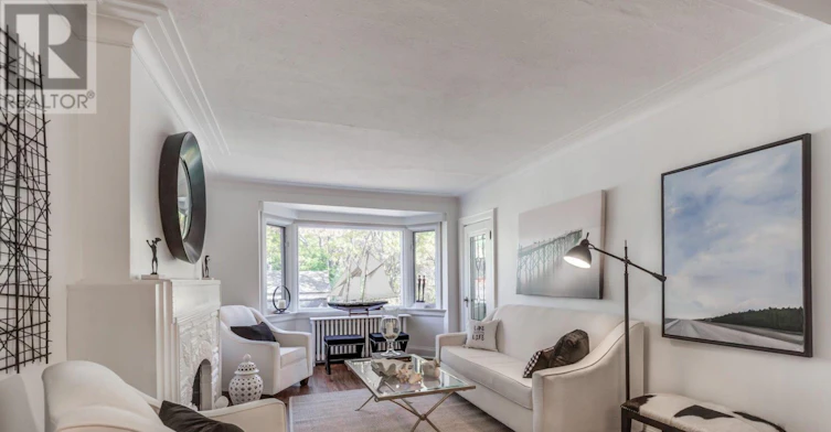 376 Glen Manor Drive, Toronto, ON, M4E 2X9 - 8