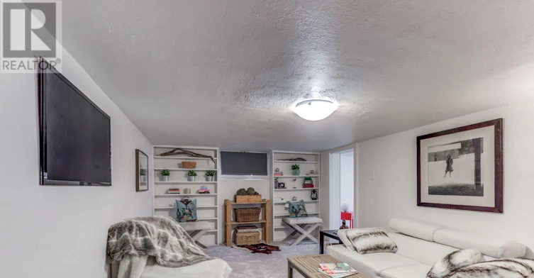 376 Glen Manor Drive, Toronto, ON, M4E 2X9 - 18
