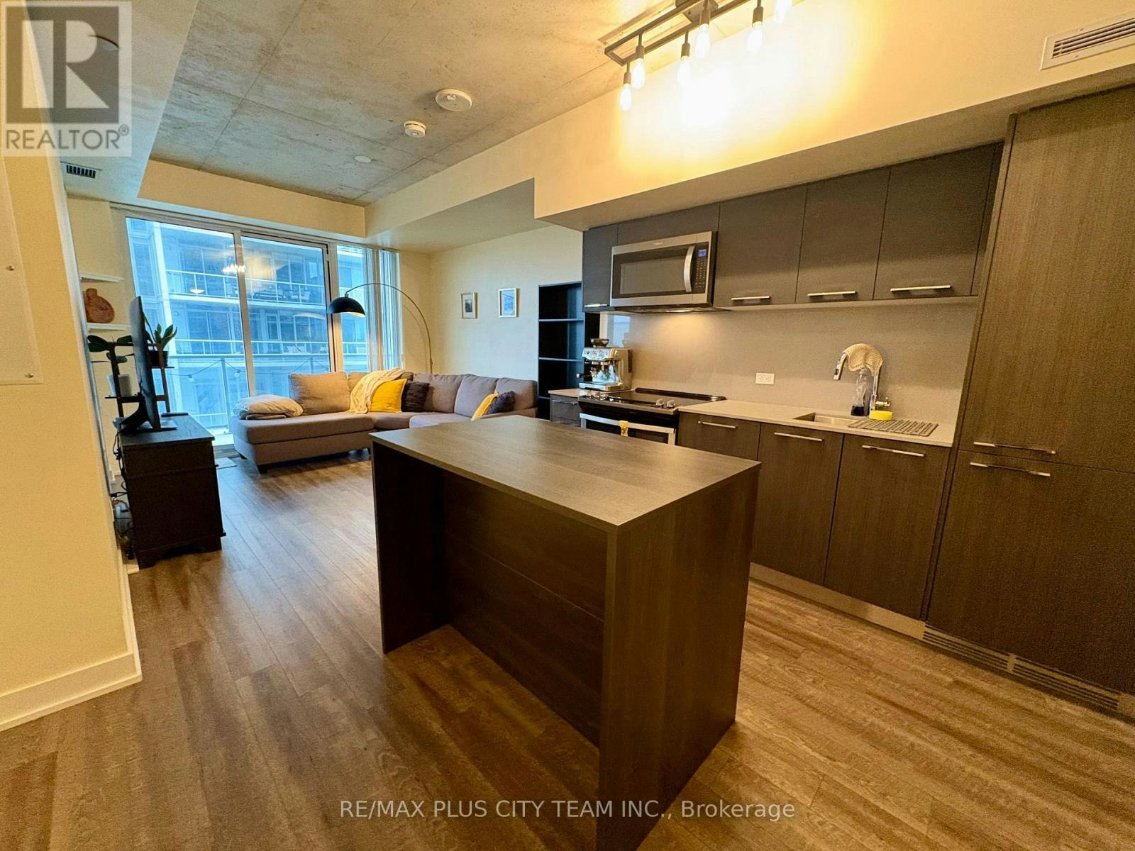 608-25 Baseball Place, Toronto, ON, M4M 0E7 - 4