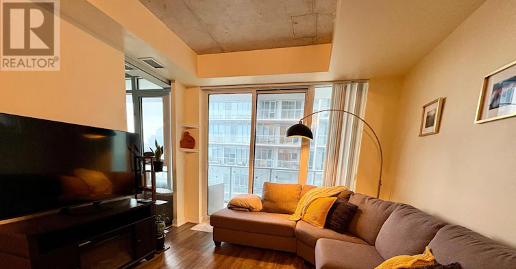 608-25 Baseball Place, Toronto, ON, M4M 0E7 - 3
