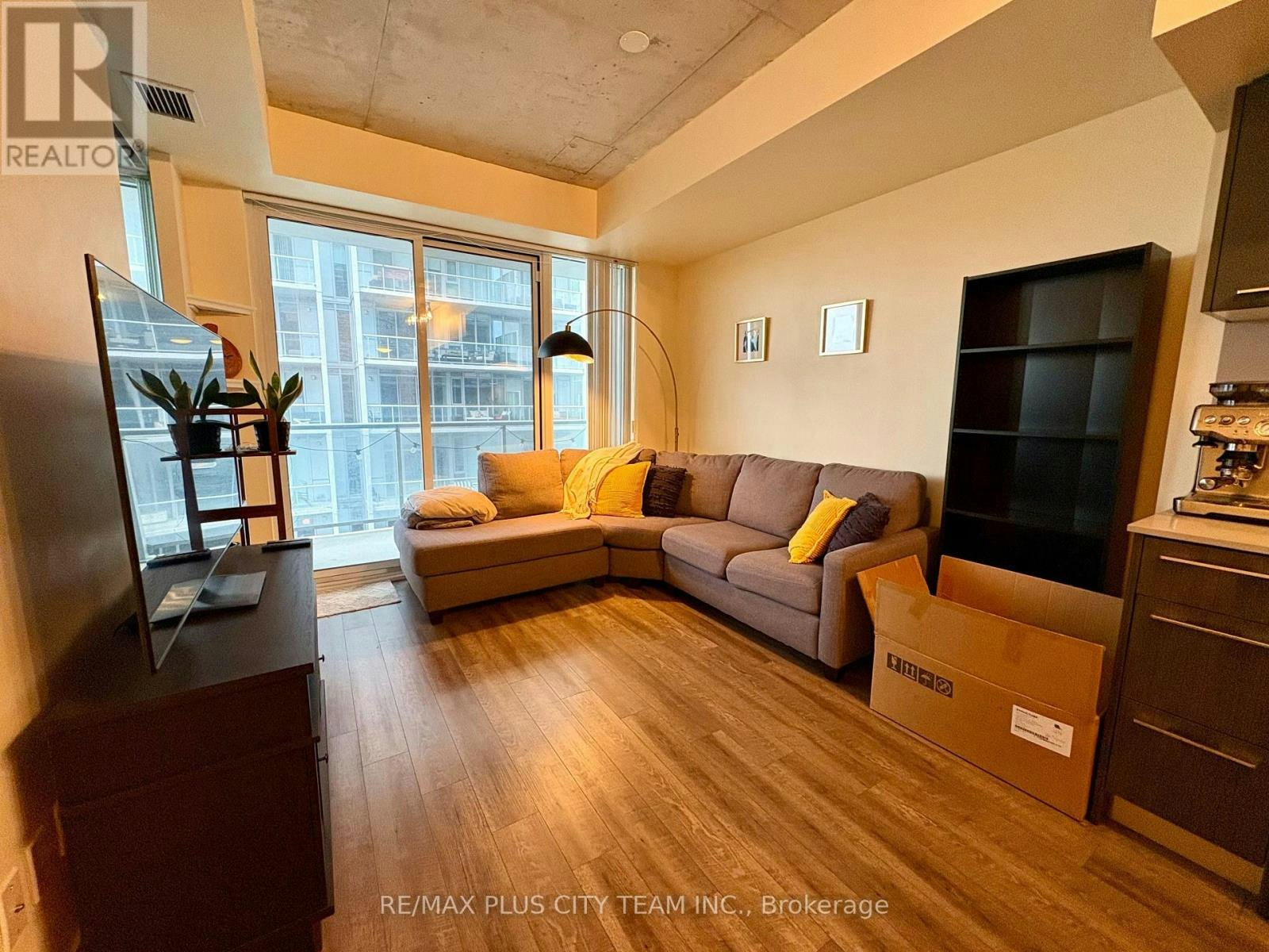 608-25 Baseball Place, Toronto, ON, M4M 0E7 - 2
