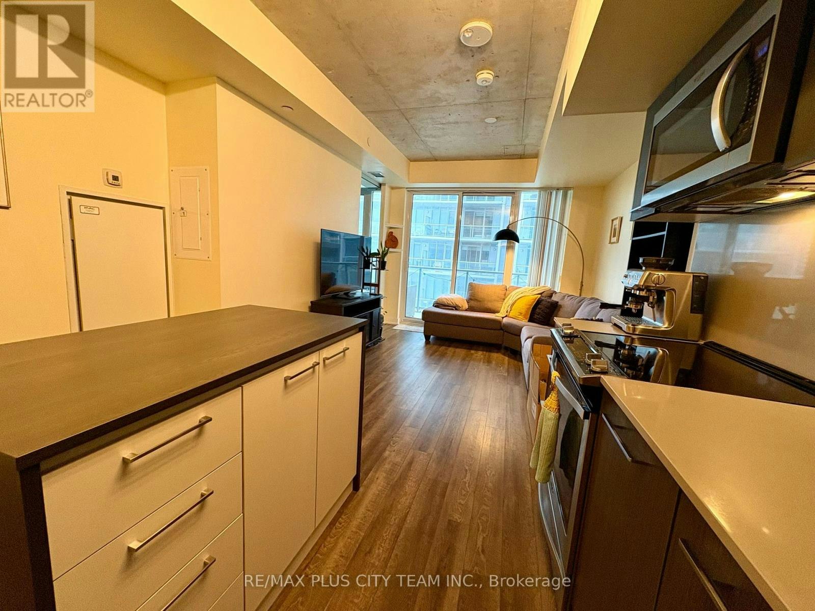 608-25 Baseball Place, Toronto, ON, M4M 0E7 - 5