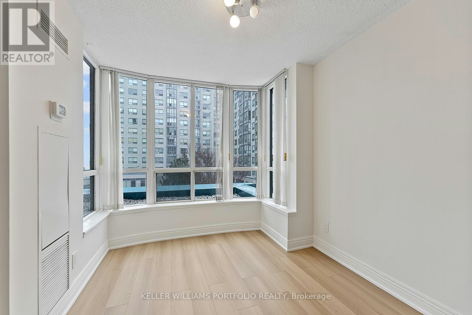 418-2550 Lawrence Avenue E, Toronto, ON, M1P 4Z3 - 9