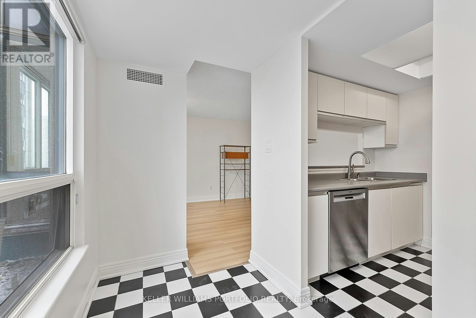418-2550 Lawrence Avenue E, Toronto, ON, M1P 4Z3 - 21