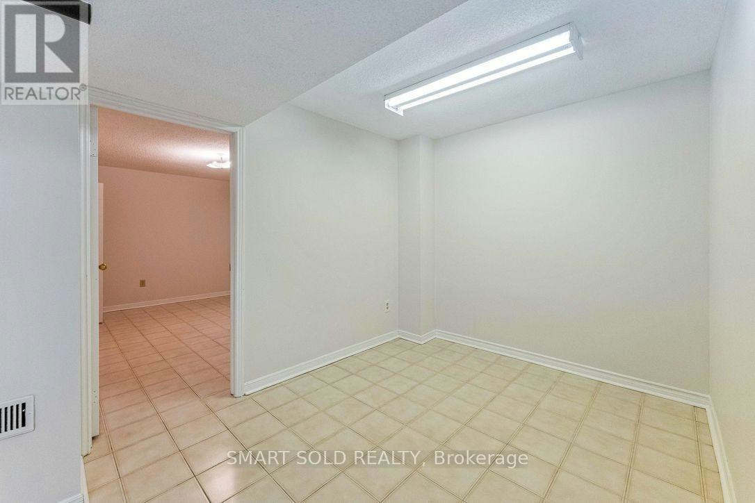 853 Apple Gate Court, Mississauga, ON, L5C 4L8 - 27