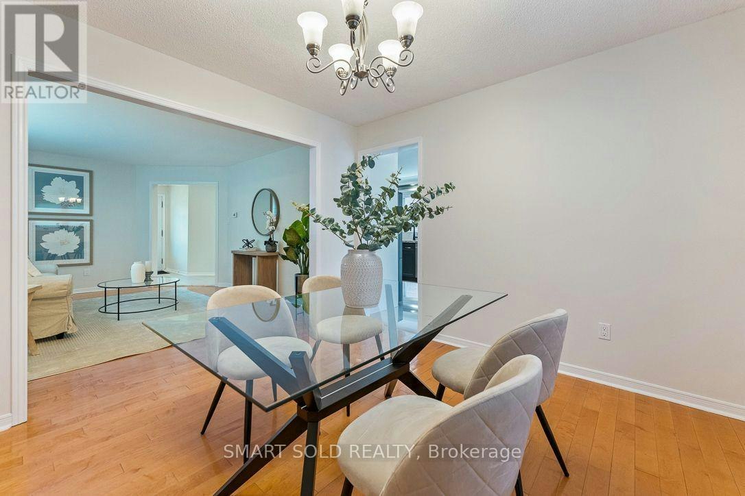 853 Apple Gate Court, Mississauga, ON, L5C 4L8 - 7