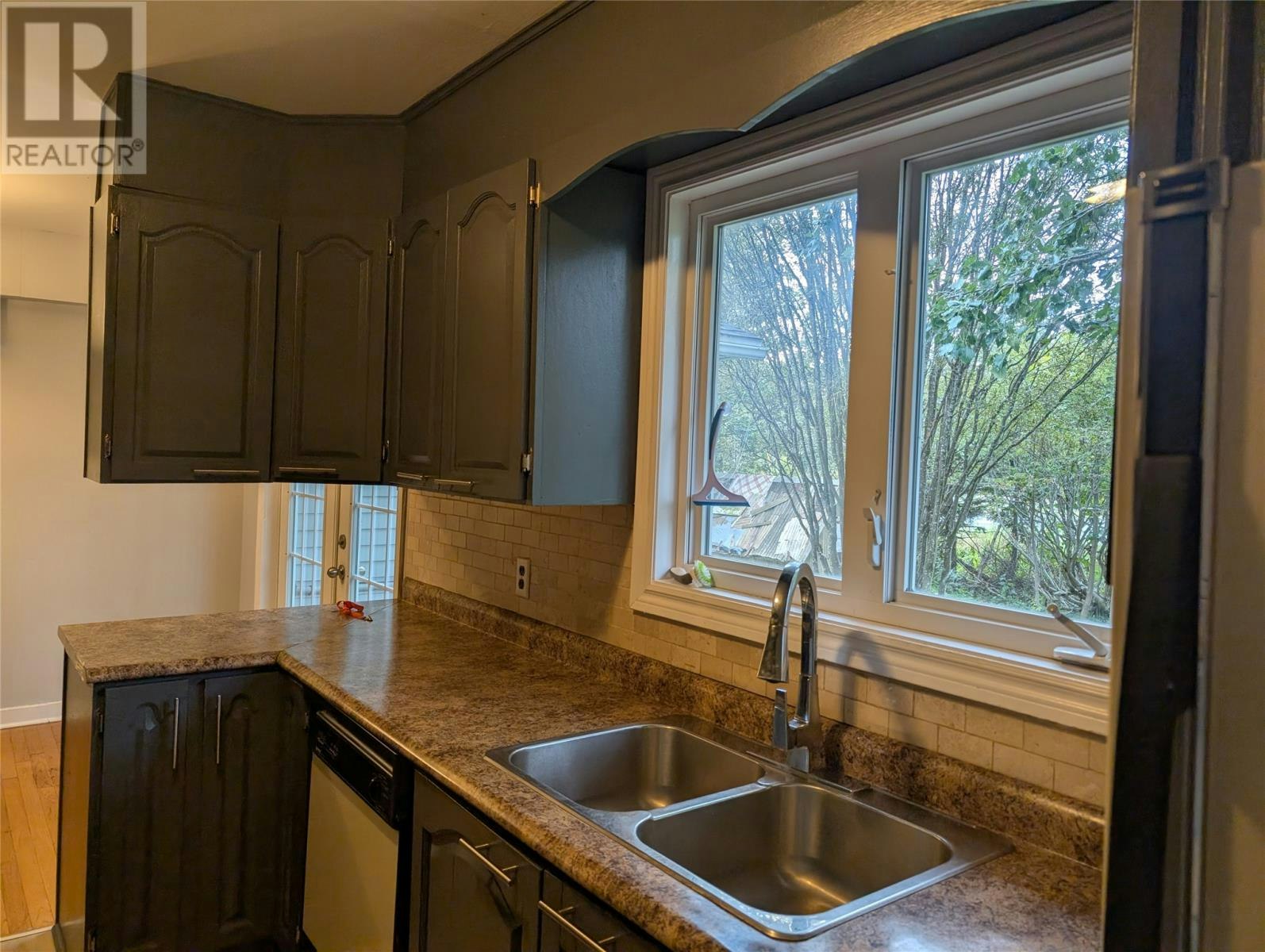 32 Dundas Street, St Johns, NL, A1B 1X2 - 6