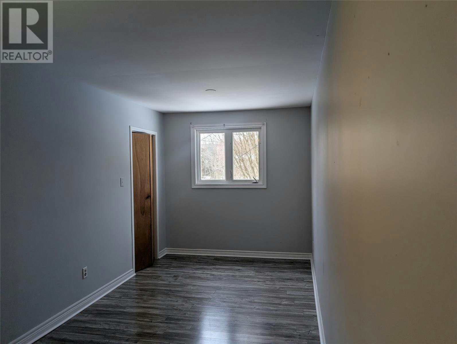 32 Dundas Street, St Johns, NL, A1B 1X2 - 9