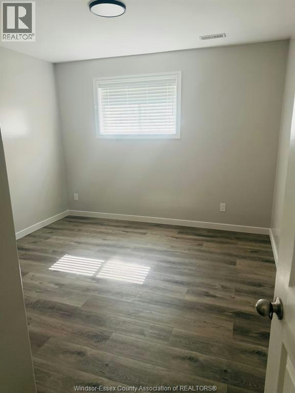 LOWER-211 Branton, Lakeshore, ON, N9K 1G1 - 2