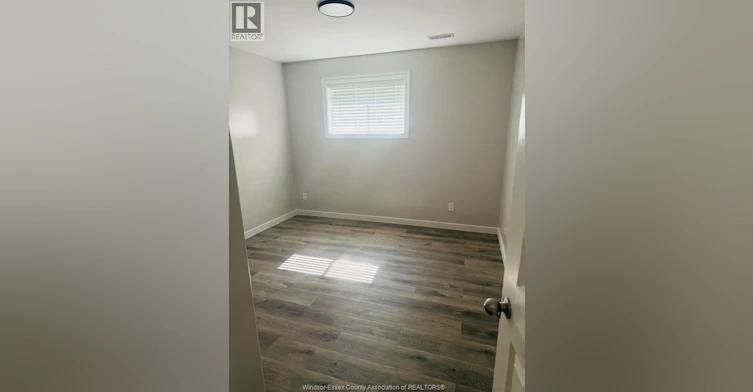 LOWER-211 Branton, Lakeshore, ON, N9K 1G1 - 2