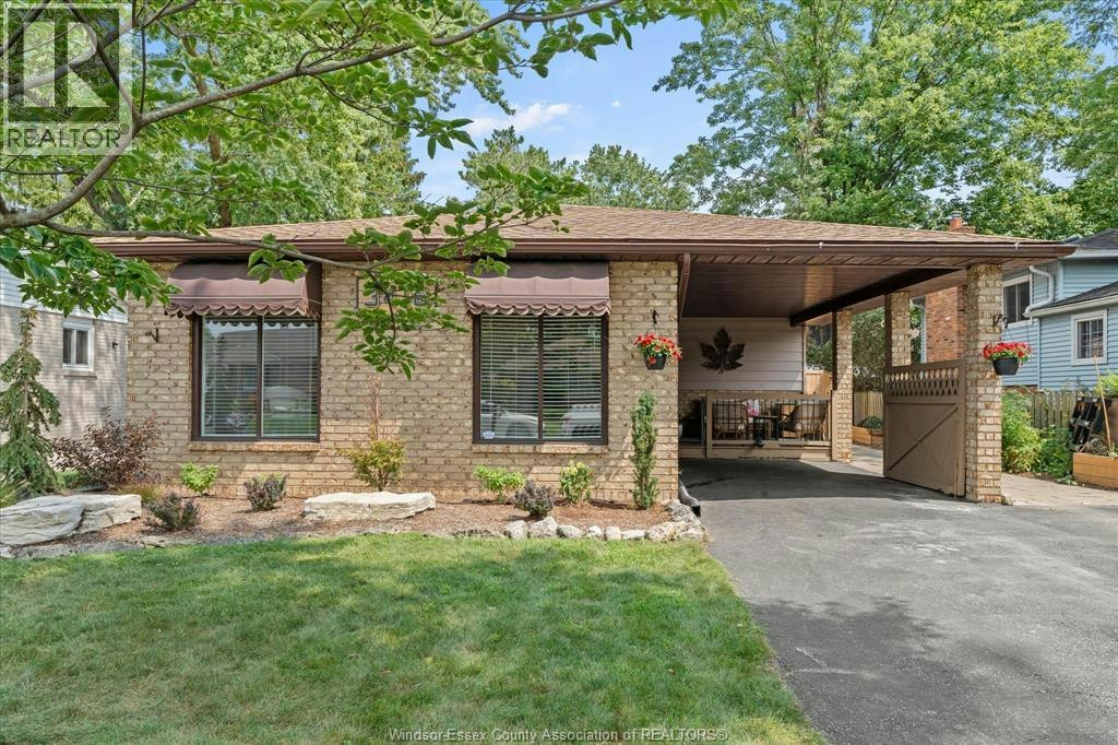 3416 Longfellow, Windsor, ON, N9E 2L6