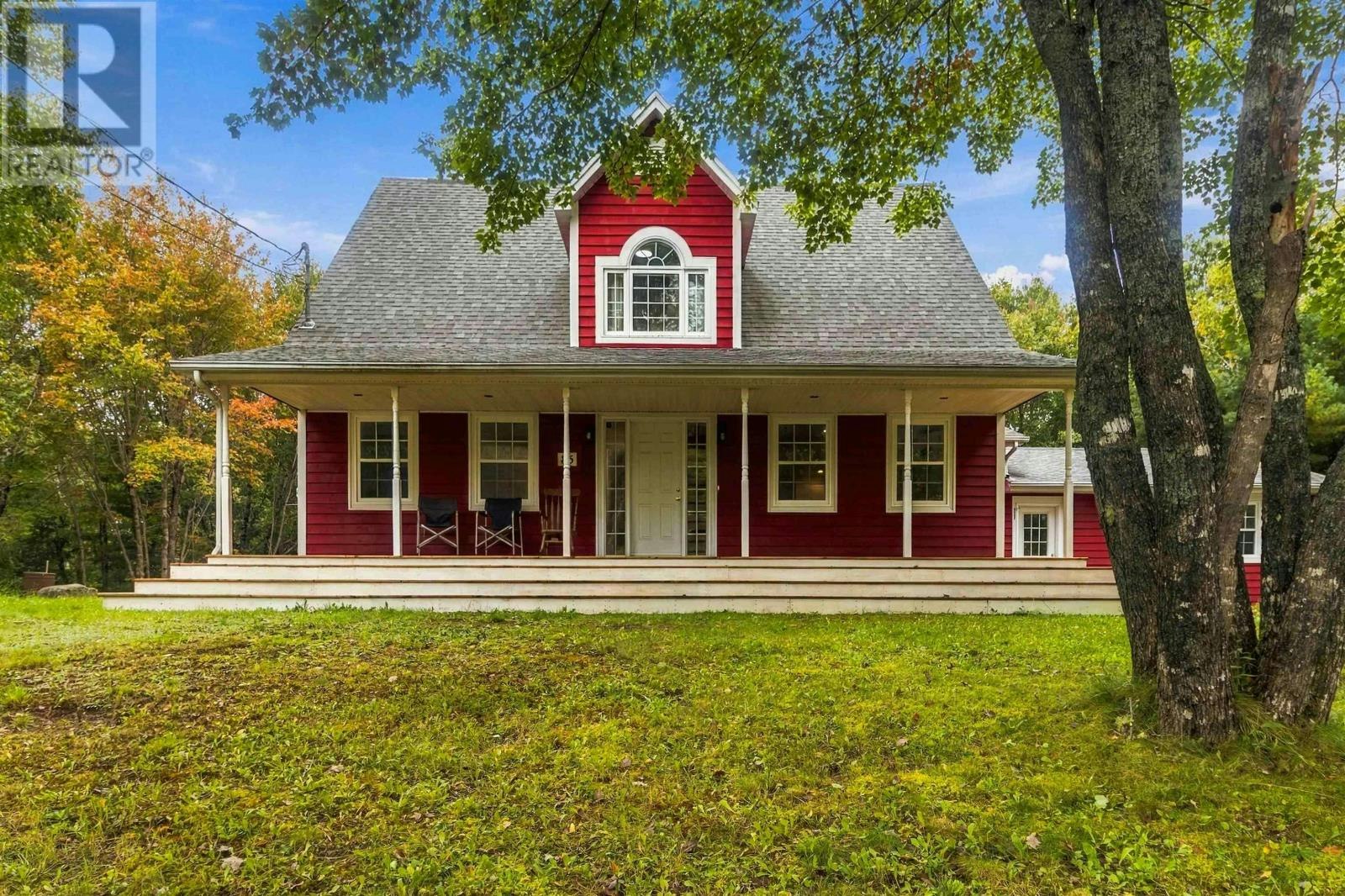 85 Haliburton Crescent, Stillwater Lake, NS, B3Z 1P4