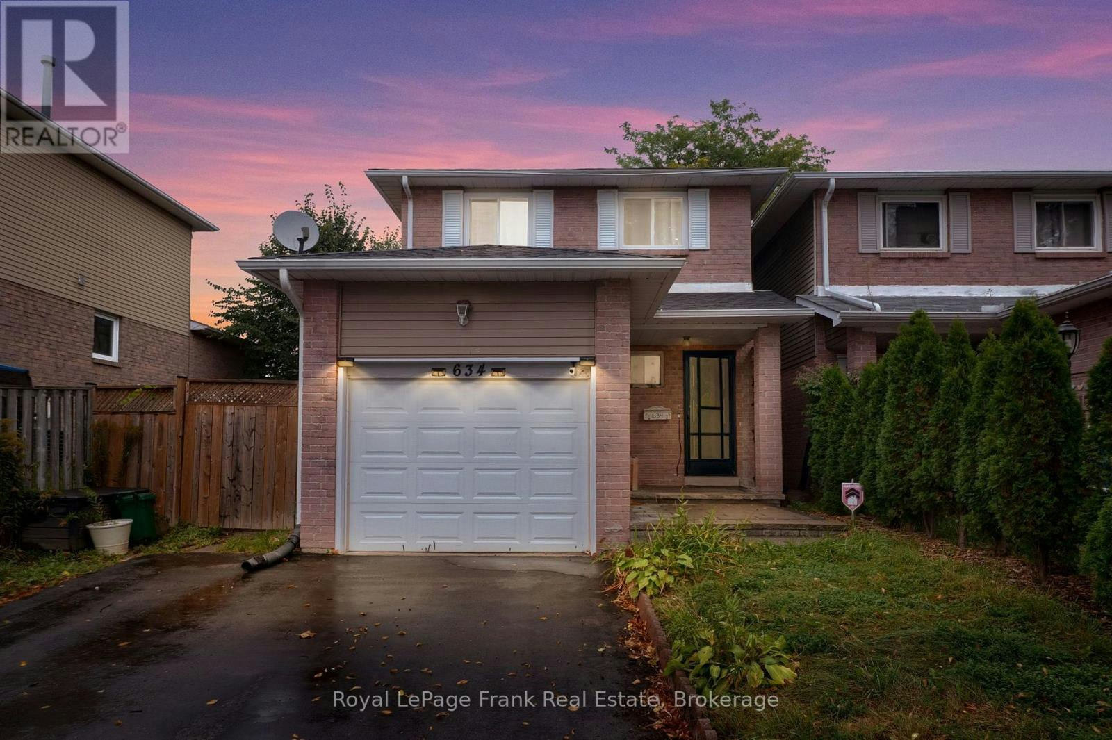 634 Down Crescent, Oshawa, ON, L1H 8K4