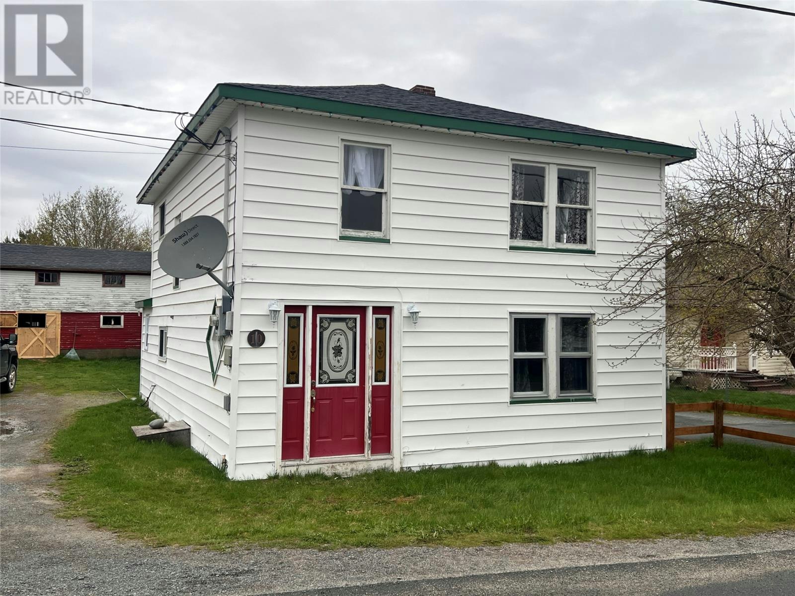 10-12 Hill Avenue, Clarke's Beach, NL, A0A 1W0