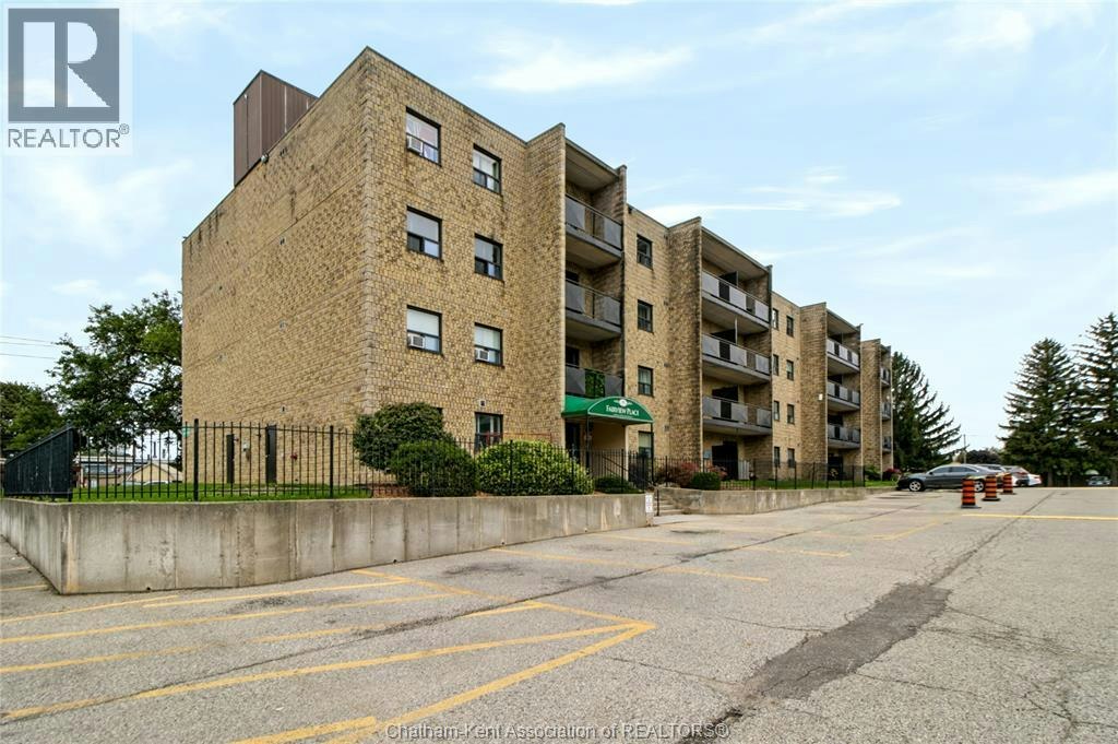 302-140 Park Avenue East, Chatham-Kent, ON, N7M 3V6