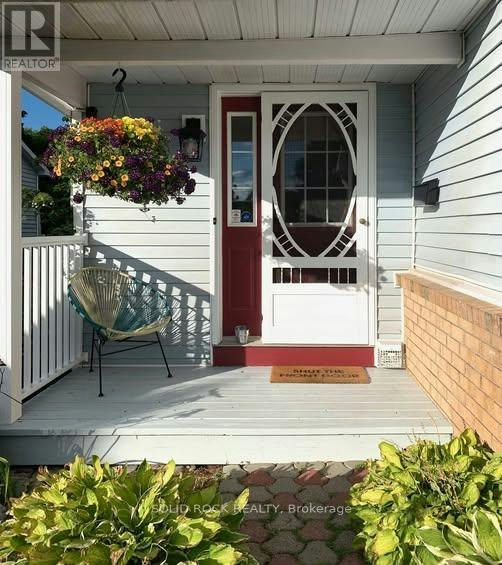 27 Randall James Drive, Ottawa, ON, K2S 1L9