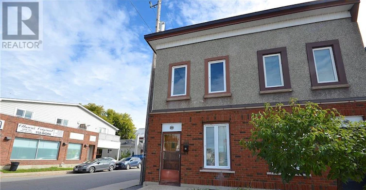 205 Rochester Street, Ottawa, ON, K1R 7M7 - 2
