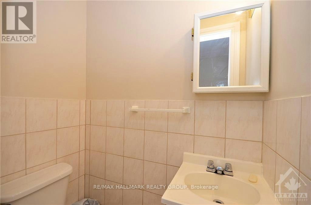 205 Rochester Street, Ottawa, ON, K1R 7M7 - 17
